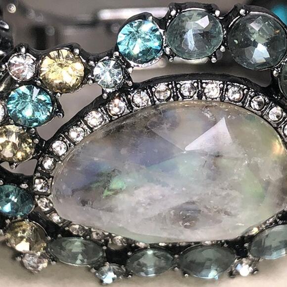 CHLOE + ISABEL mo'orea statement bracelet-B028 - Picture 3 of 4